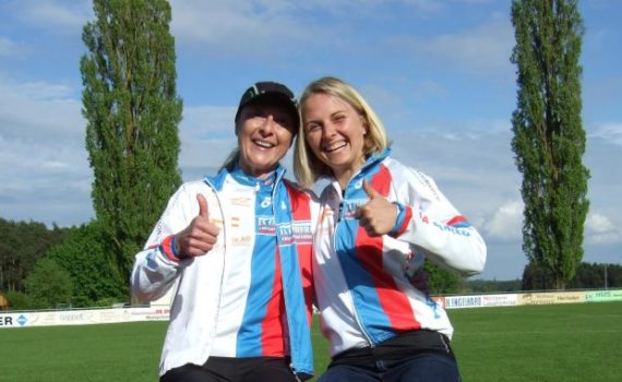 Sabine Frisch und Stefanie Zapf beim Duathlon Burgoberbach